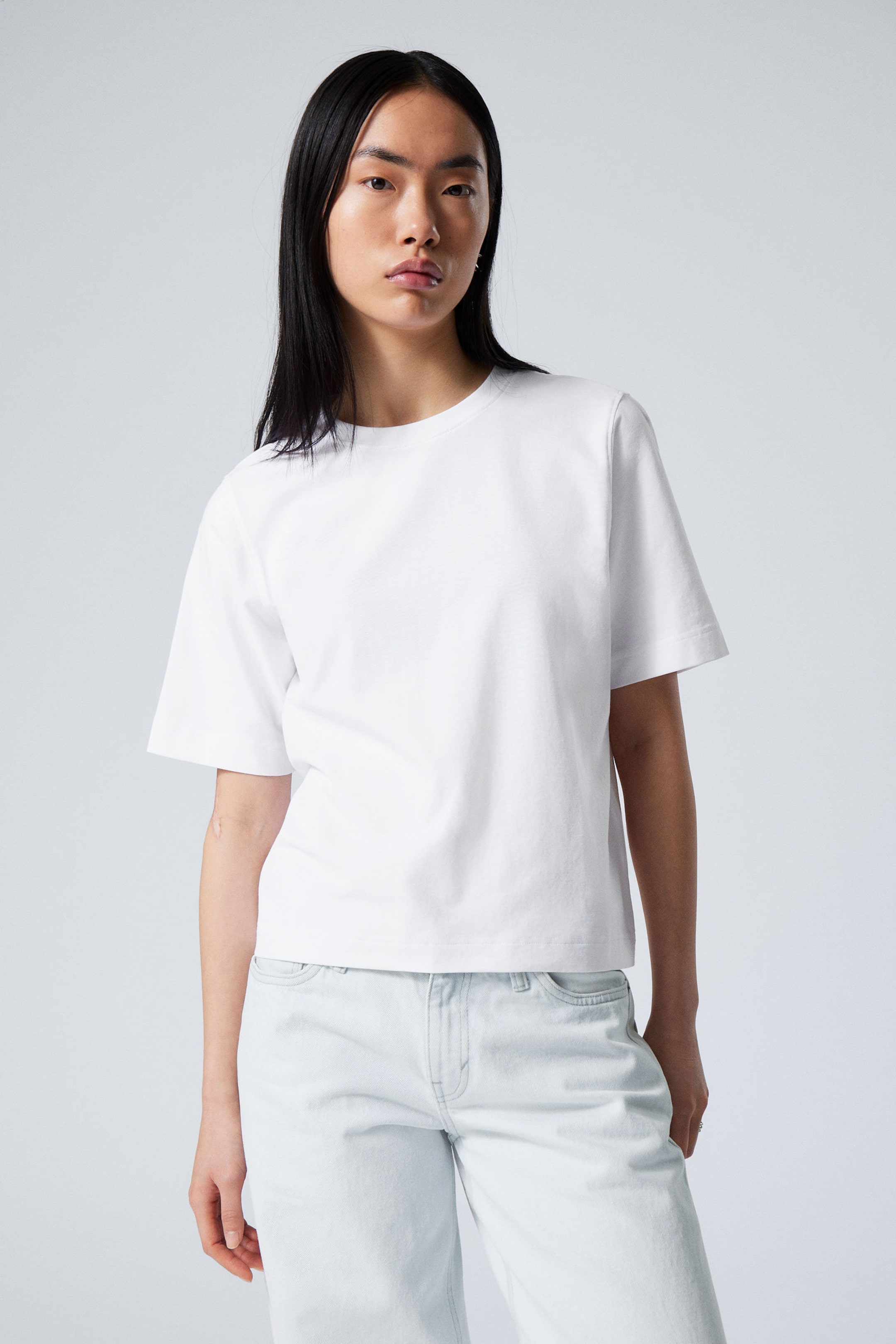 Perfect white t shirt on sale