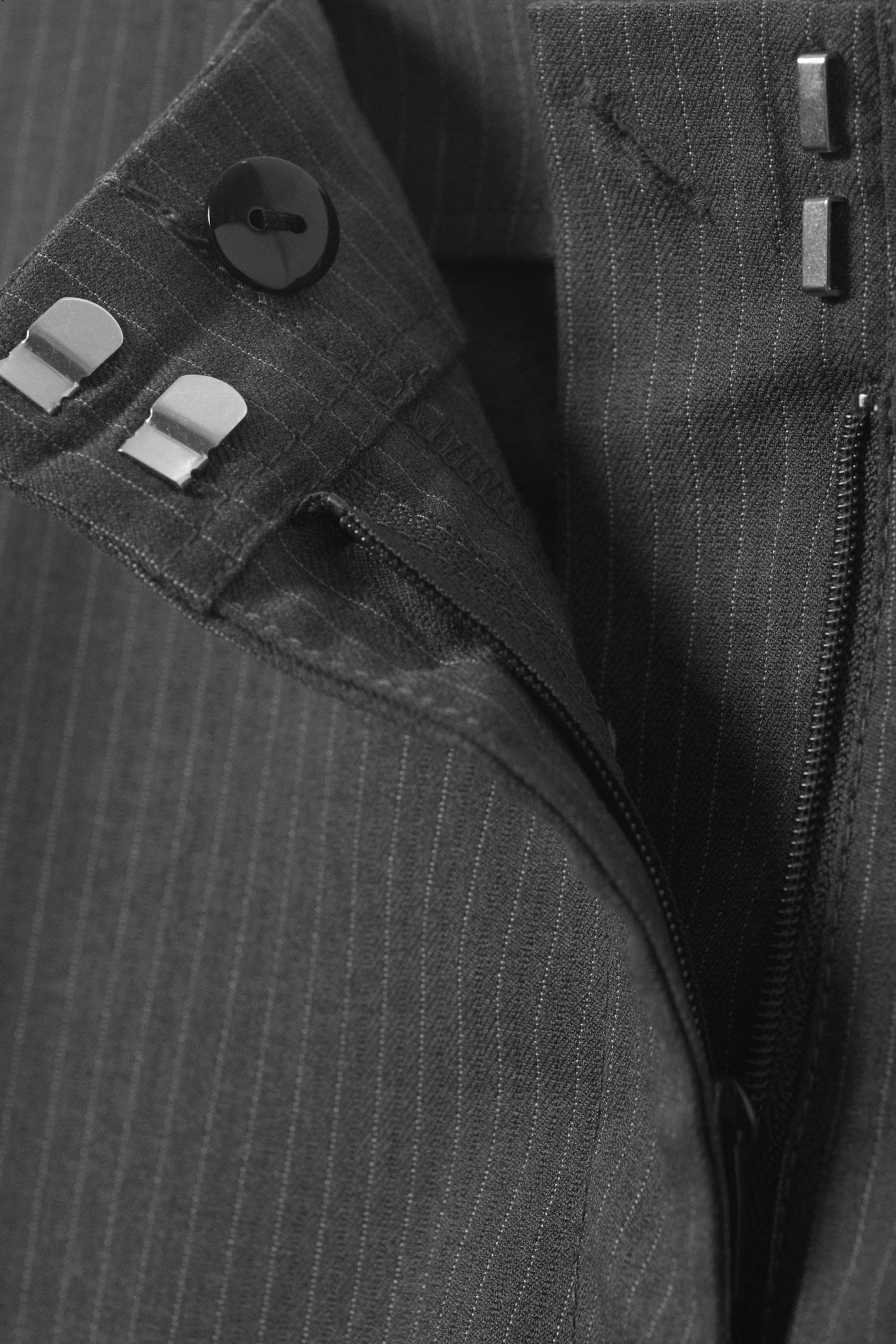 cut-off waistband suiting trousers - Striped Dark Grey