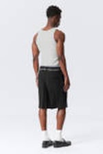 Schwarz - Lockere Anzugshorts aus Leinen - 2