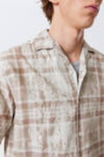 Distressed Checked Beige - Relaxed Graphic Short-Sleeved Resort Shirt - 2