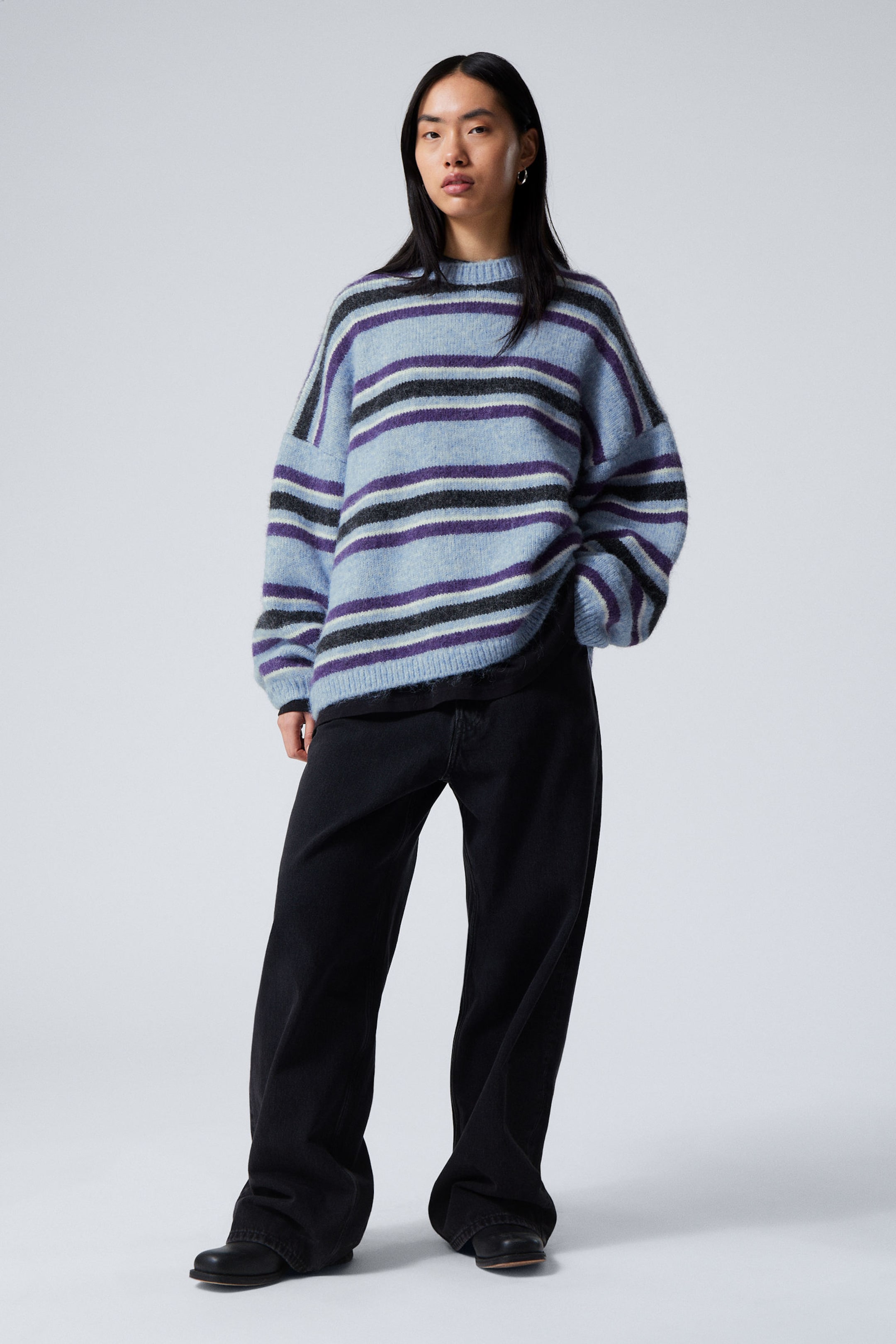 Blue Multi Stripe - Loose Graphic Knitted Sweater - 2