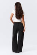 Tuned Black - Oblique Low Waist Loose Barrel Leg Jeans - 3