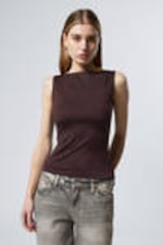 Dark Plum - Annie Sleeveless Boat-Neck Top - 0