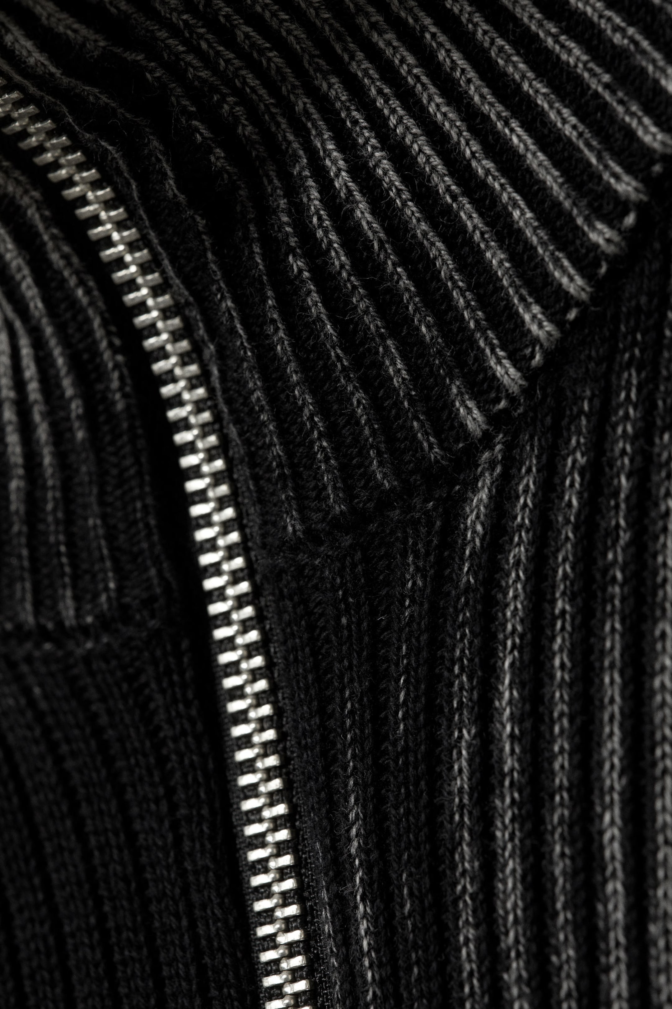 KAIKO（カイコー）の「KAIKO SHRINK ZIP CARDIGAN（ニット