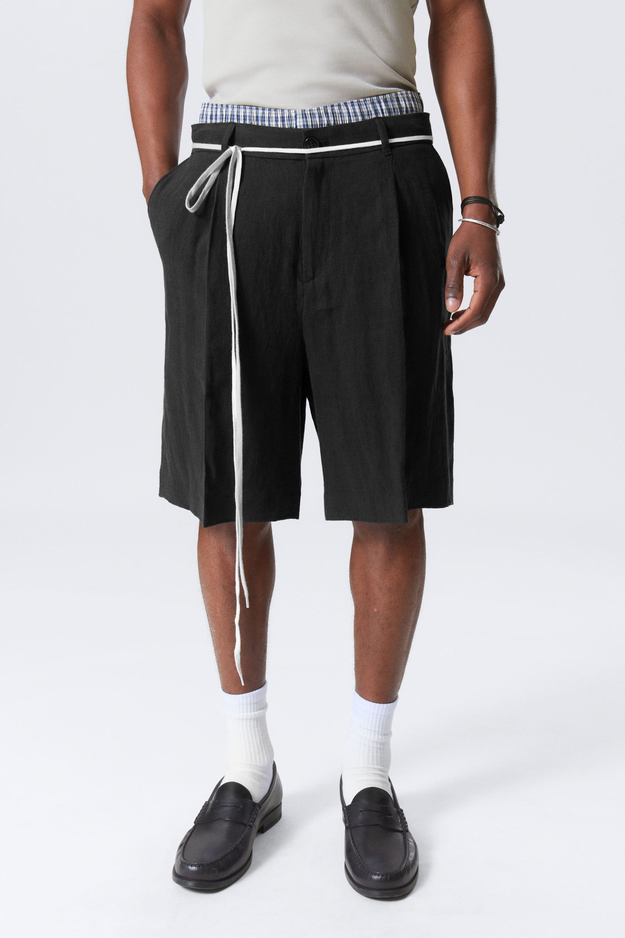 #272628 - Loose Linen Suit Shorts - 2