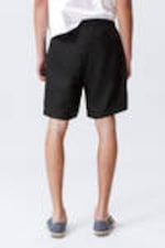 Svart - Avslappnade linneshorts med dragsko - 2