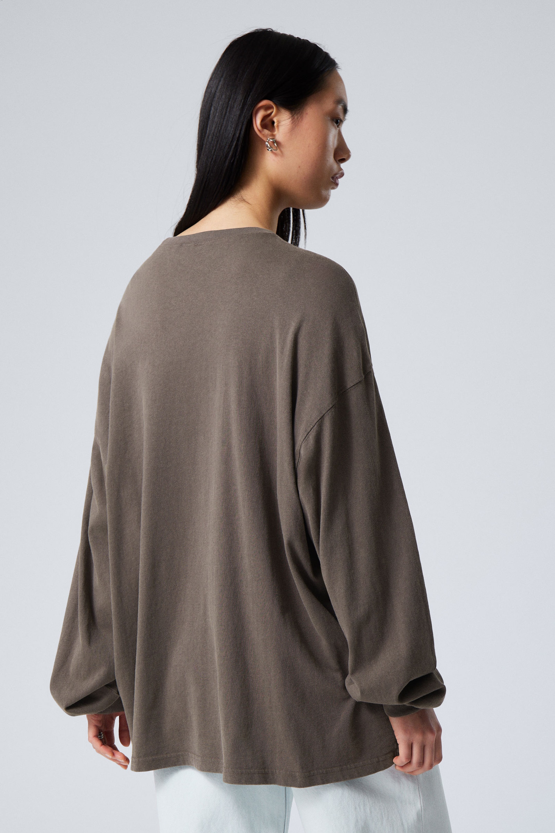 Washed Dark Mole - Long-Sleeved Oversized T-shirt - 3